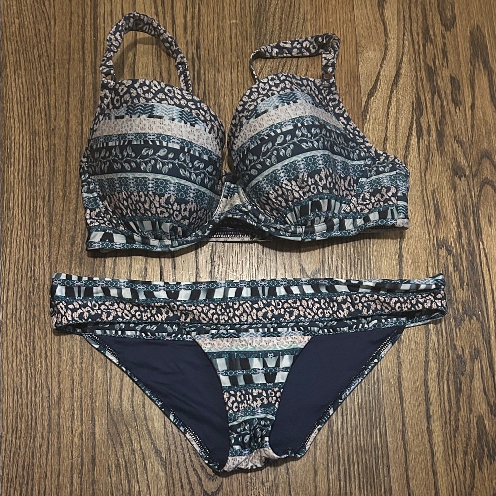 Milea Stylish Blue Patterned Bikini Set 12/14